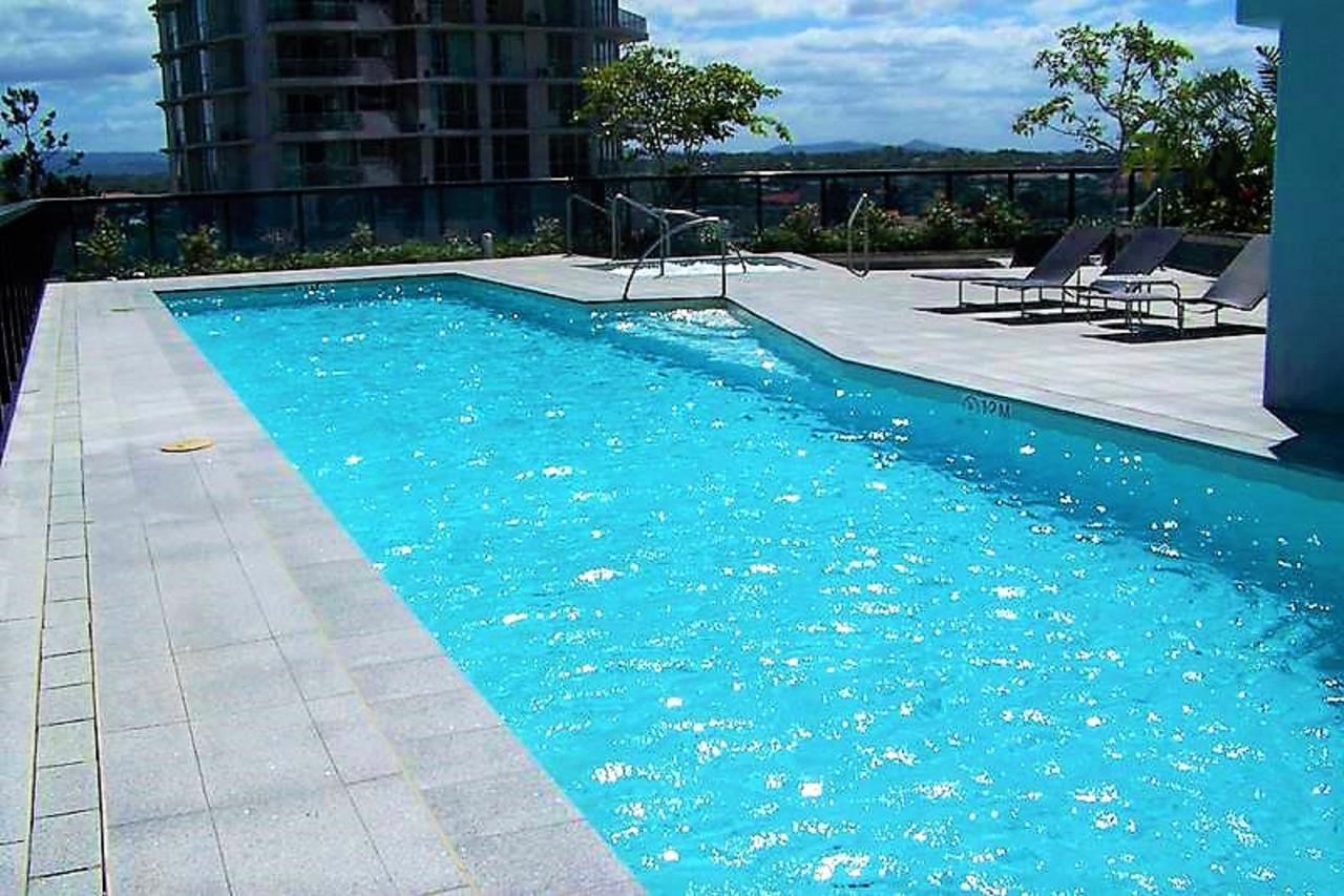 Circle On Cavil Holidays Gold Coast Ngoại thất bức ảnh